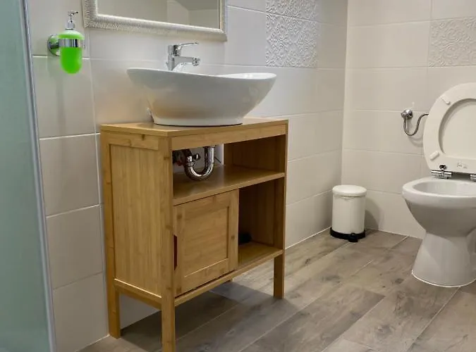 Guest house Helga Vendeghaz 3*