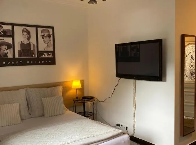 Guest house Helga Vendeghaz 3*