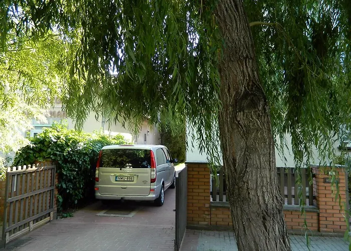 Helga Vendeghaz Guest house 3*